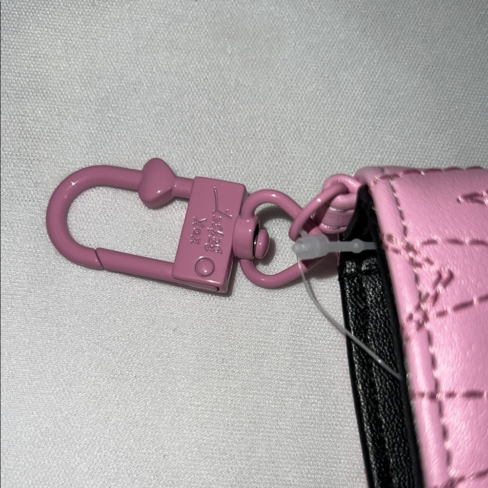 Betsey Johnson Pink Heart Wallet - Picture 8 of 10